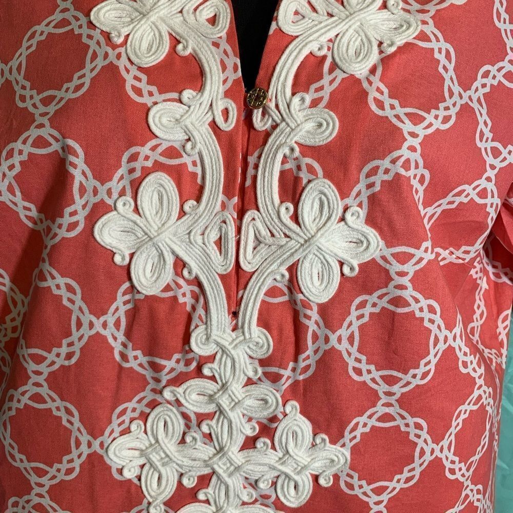 Woman’s Basic Edition Blouse - Picture 4 of 13